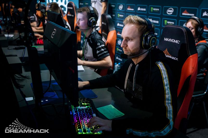 800px SyrsoN at Dreamhack Open Leipzig 2020