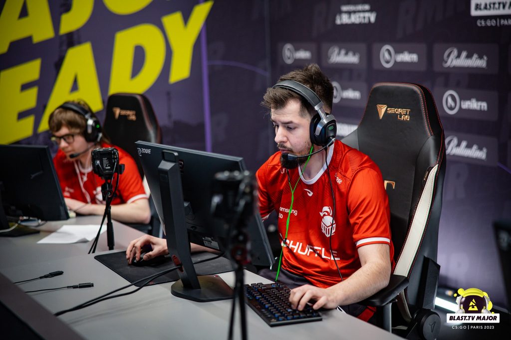 Trzeci Polak w fazie pucharowej ostatniego Majora w CS:GO! - Respawn.pl