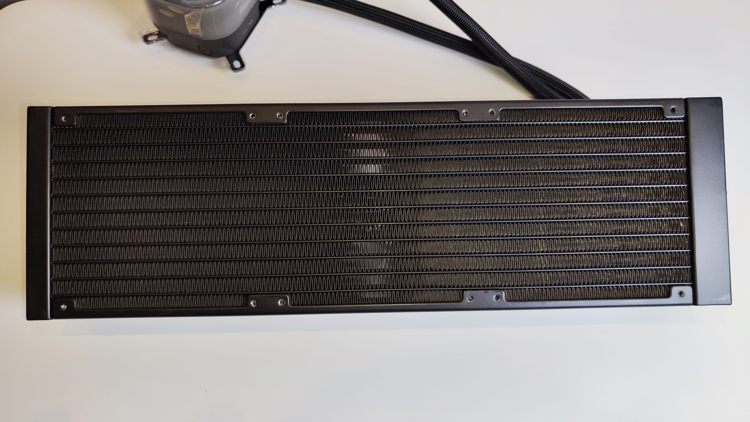 Corsair iCUE LINK H150i LCD 14 scaled