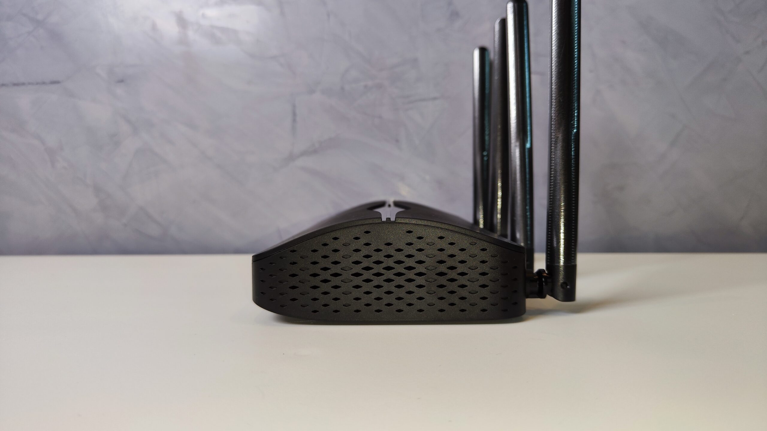 Mercusys MR27BE BE3600 12 scaled