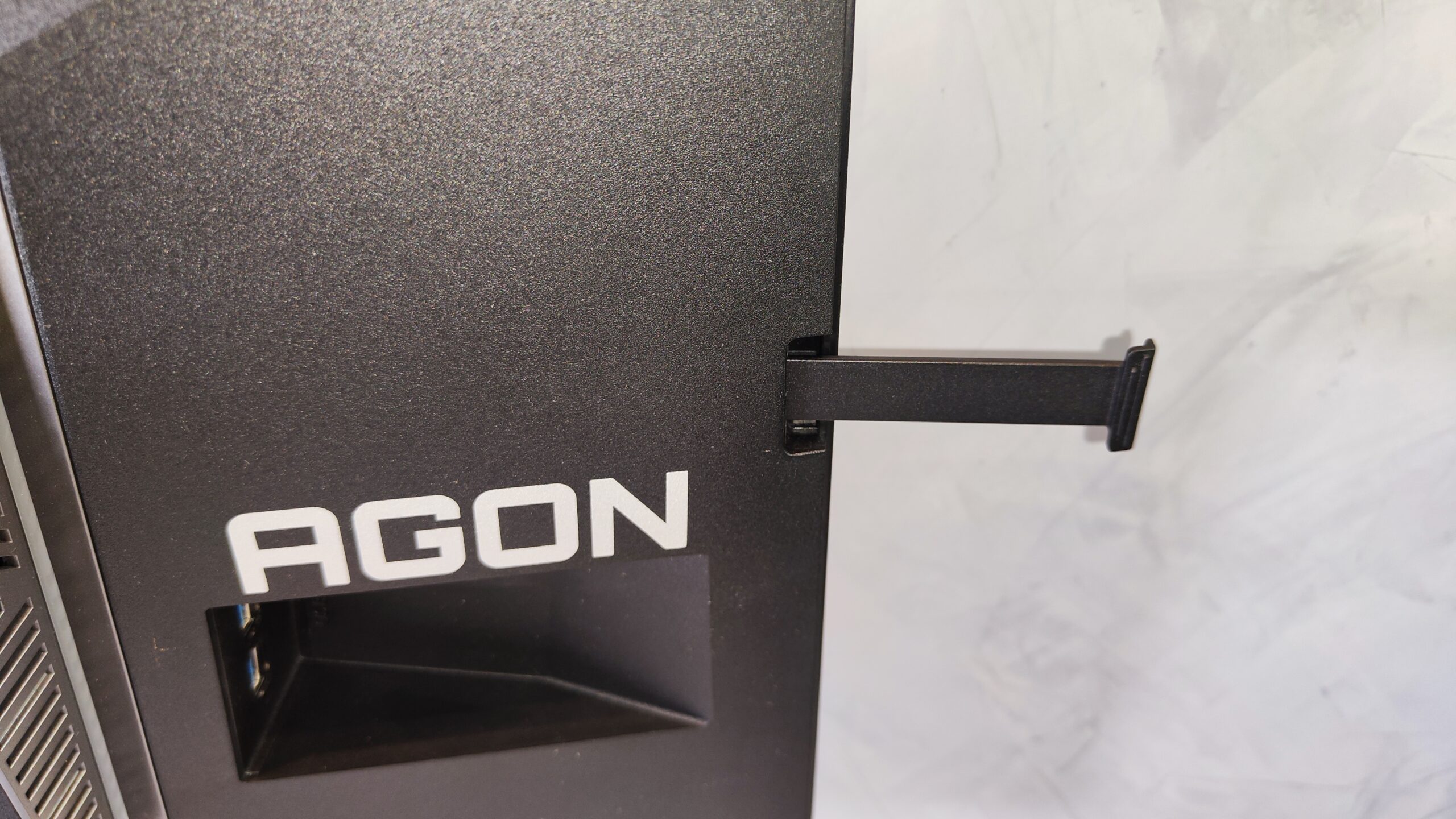 AOC Agon Pro AG246FK 10 scaled