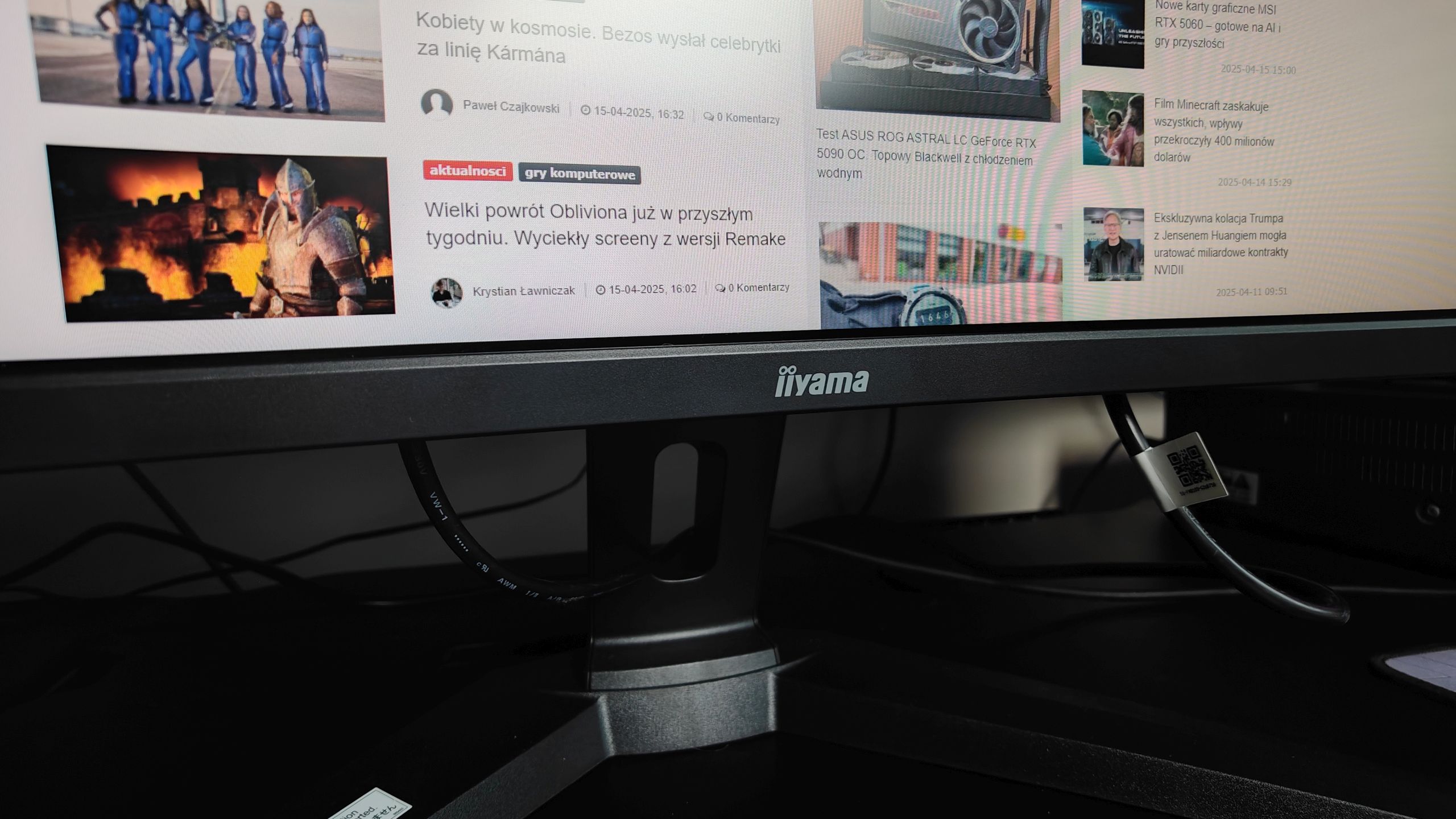 iiyama G Master GCB3486WQSCP B1 Gold Phoenix Gold