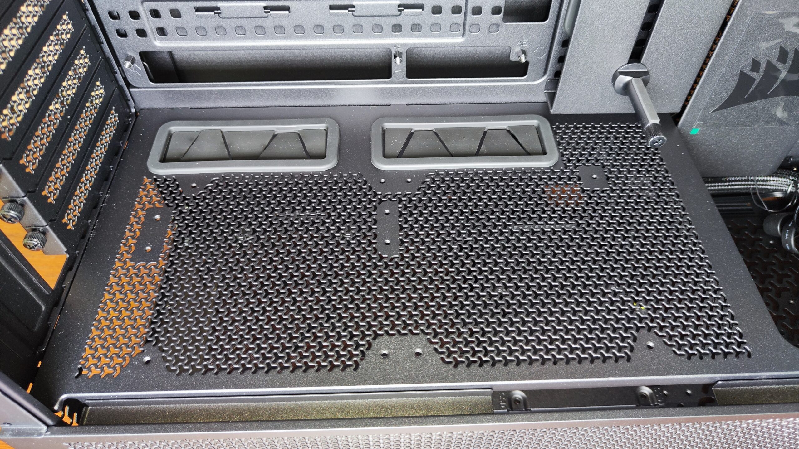 Corsair Frame 5000D RS 11 scaled