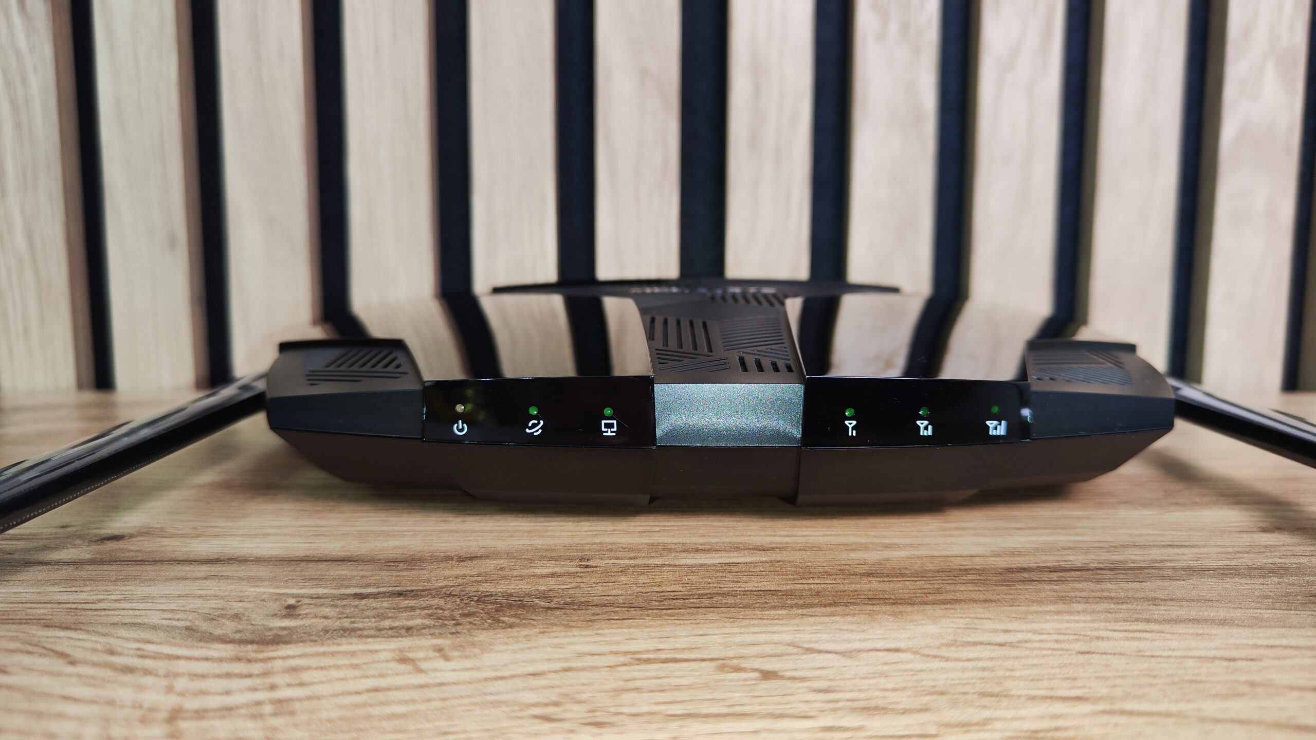 Mercusys MB235 4G 6 scaled