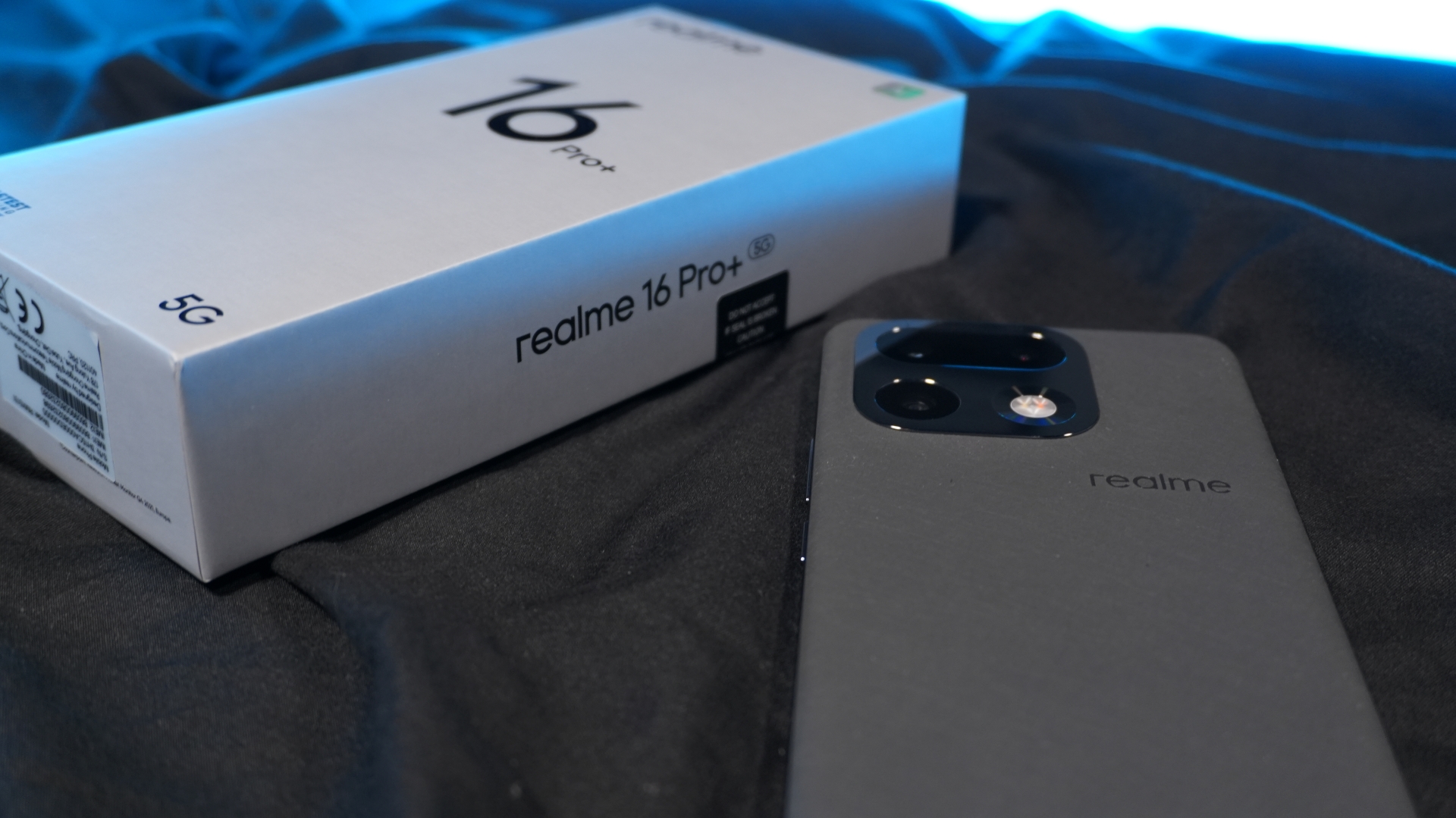 Smartfon Realme 16 Pro 3 11