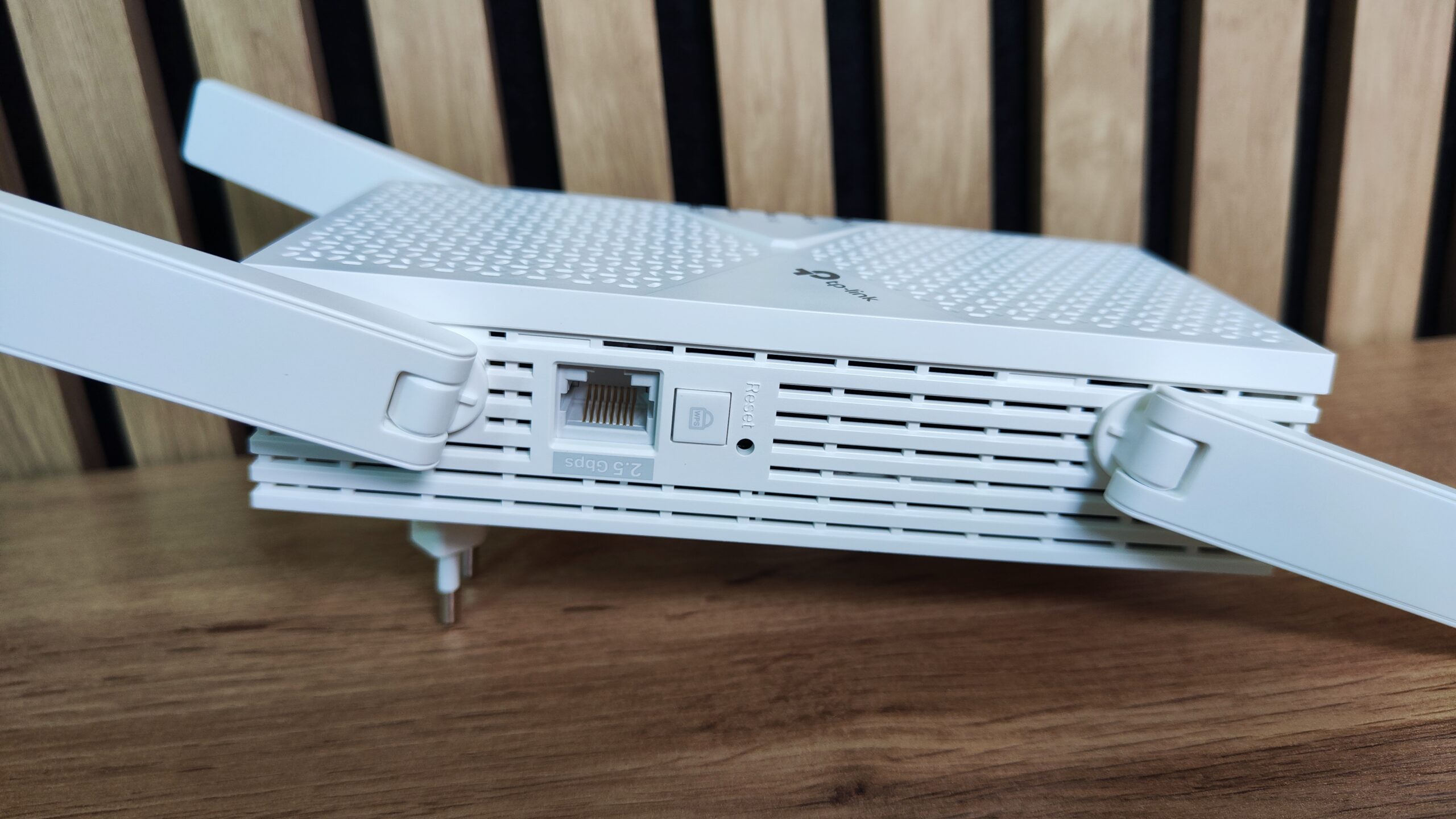 TP Link RE405BE 10 scaled