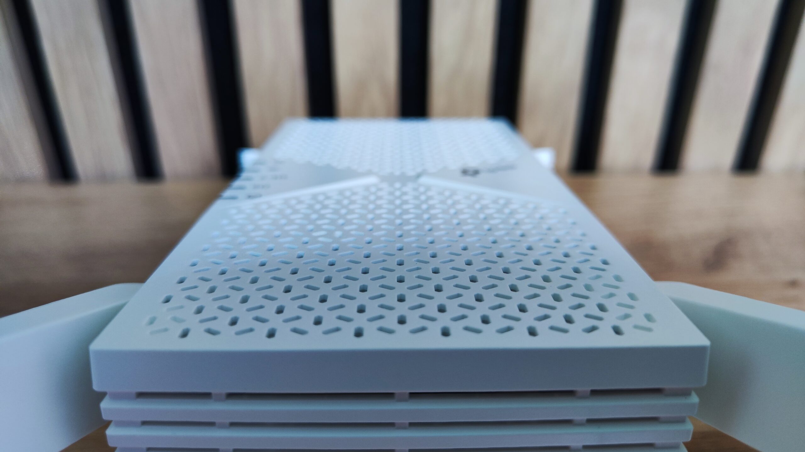 TP Link RE405BE 8 scaled