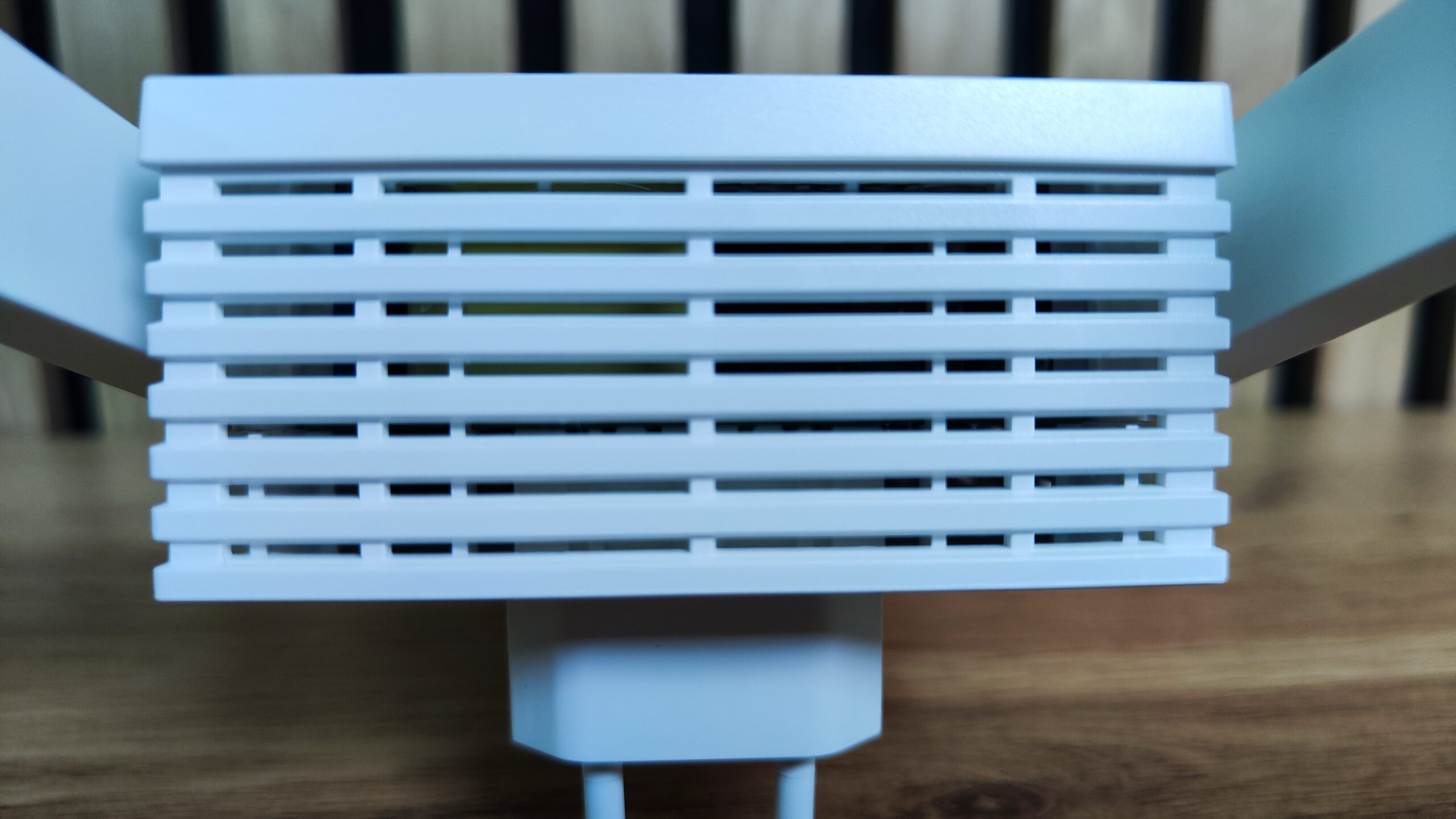 TP Link RE405BE 9 scaled