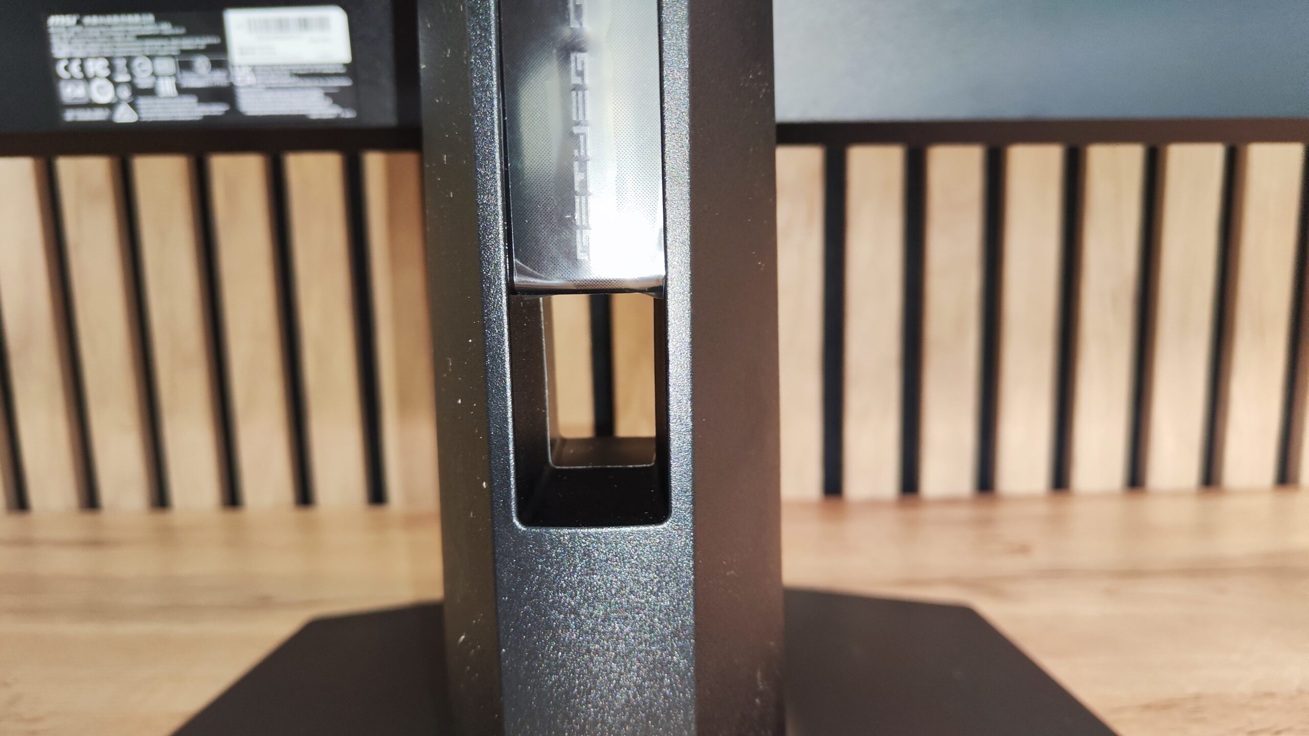 MSI MAG 322UP QD LED E16 4 scaled