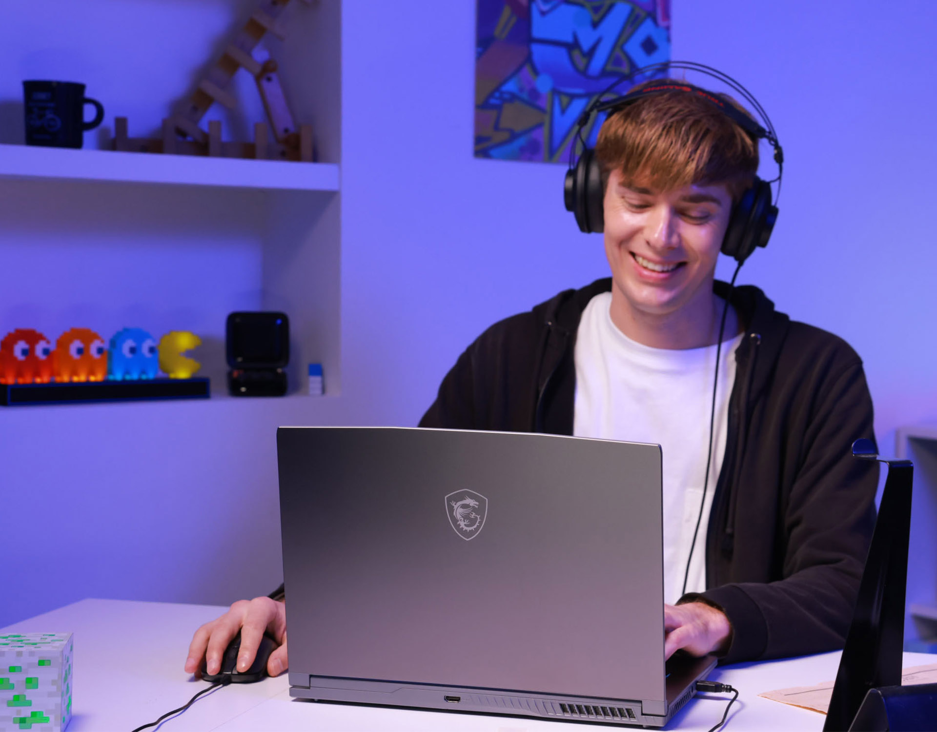 MSI Thin 15 4