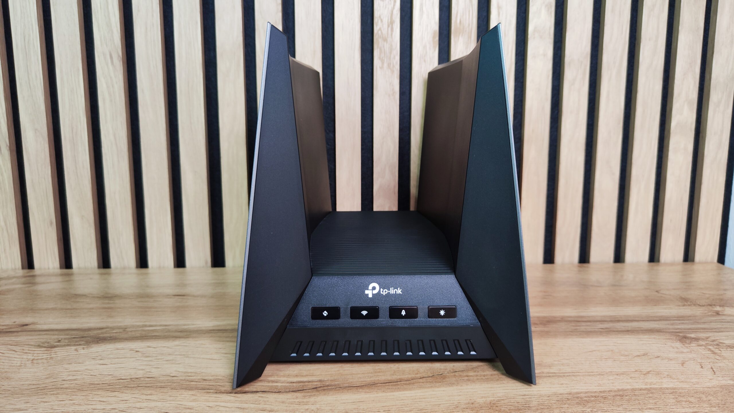 TP Link Archer GE800 6 scaled