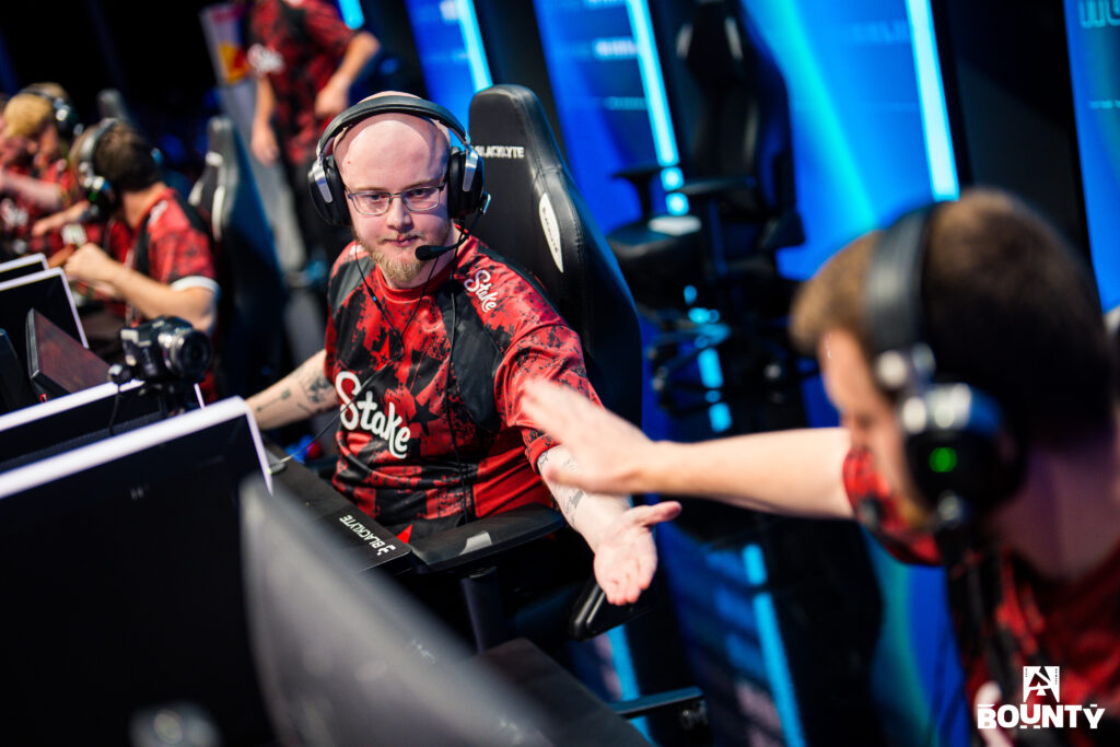 BLAST Bounty Sezon 2: Polacy w półfinałach, udany debiut NEO i awans FaZe Clanu